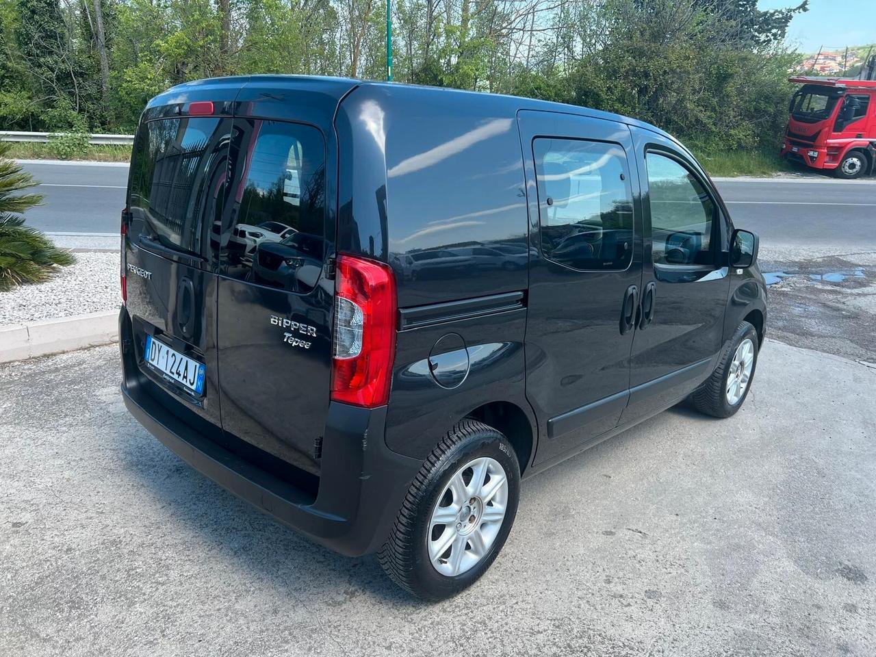 Peugeot Bipper Tepee 1.4 HDi 70cv AUTOCARRO CON POSTI