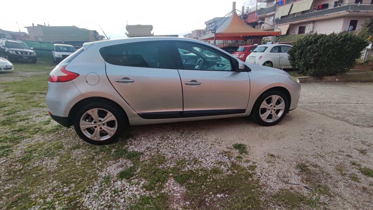 Renault Megane Mégane 1.5 dCi 2010 full
