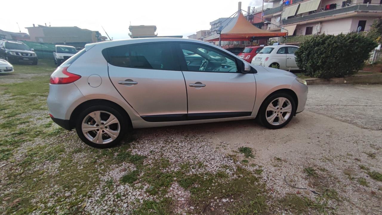 Renault Megane Mégane 1.5 dCi 110CV Dynamique