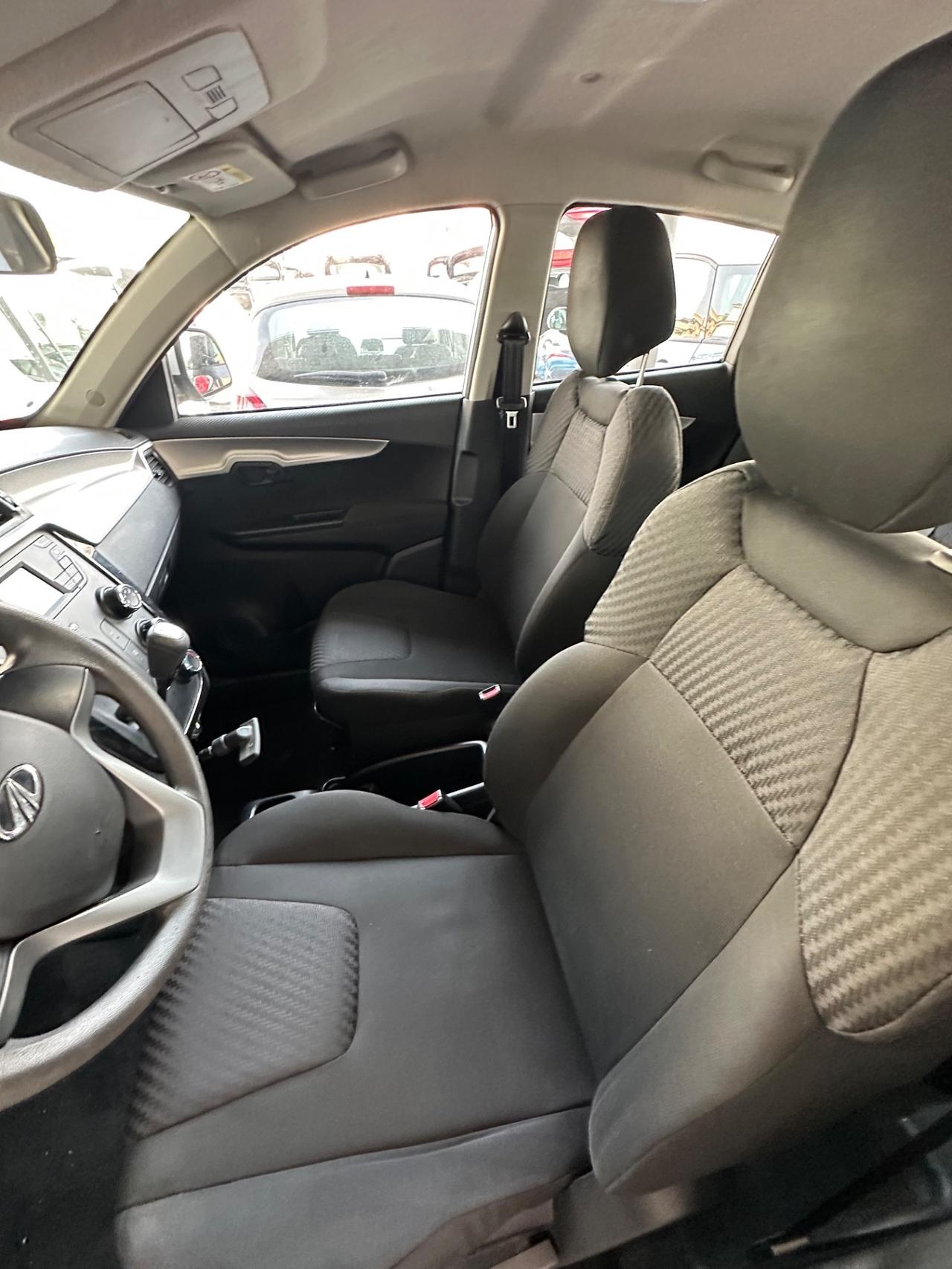 Mahindra KUV100 1.2 VVT K8