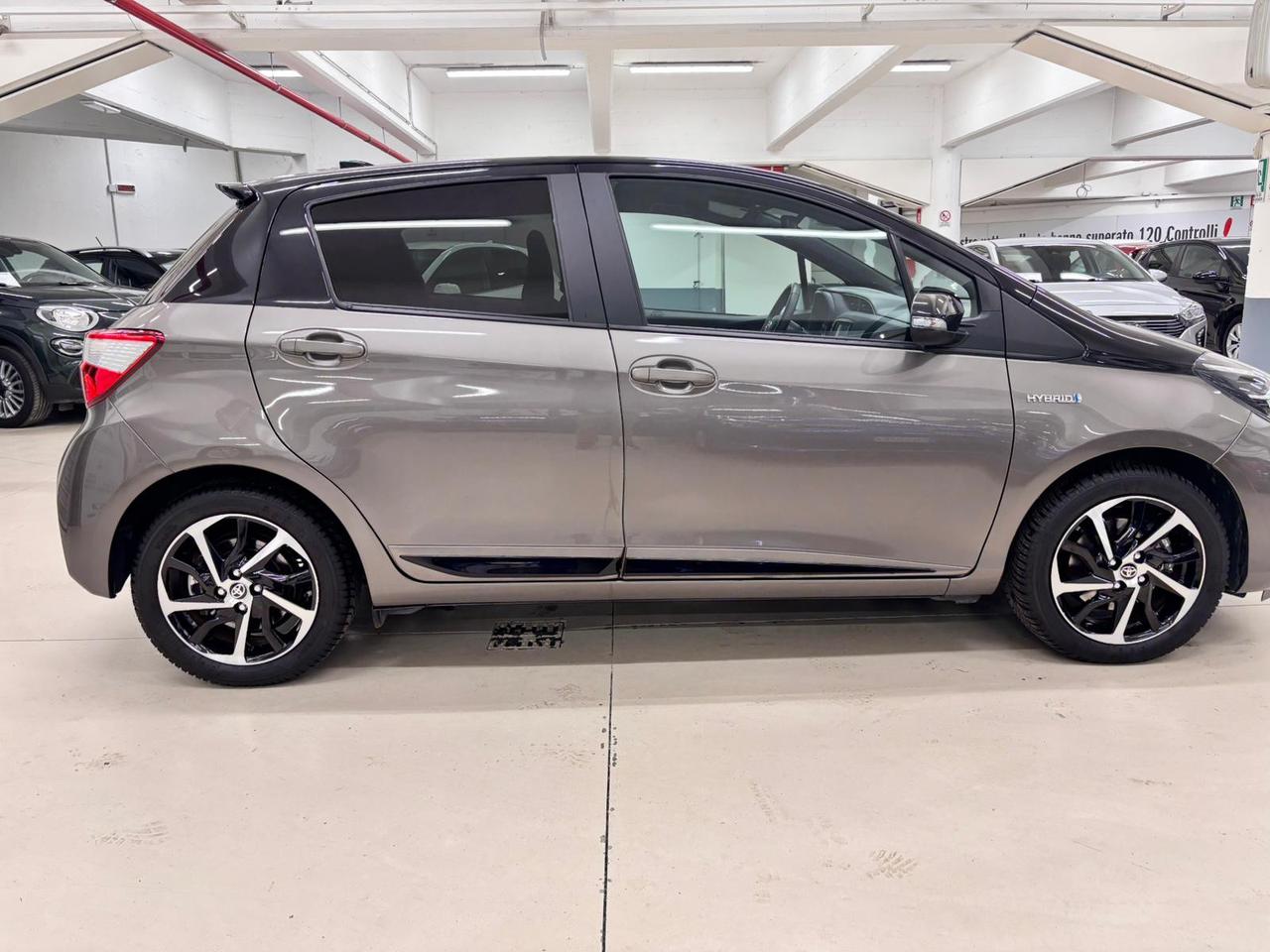 TOYOTA Yaris III 2017 - Yaris 5p 1.5h Style my18