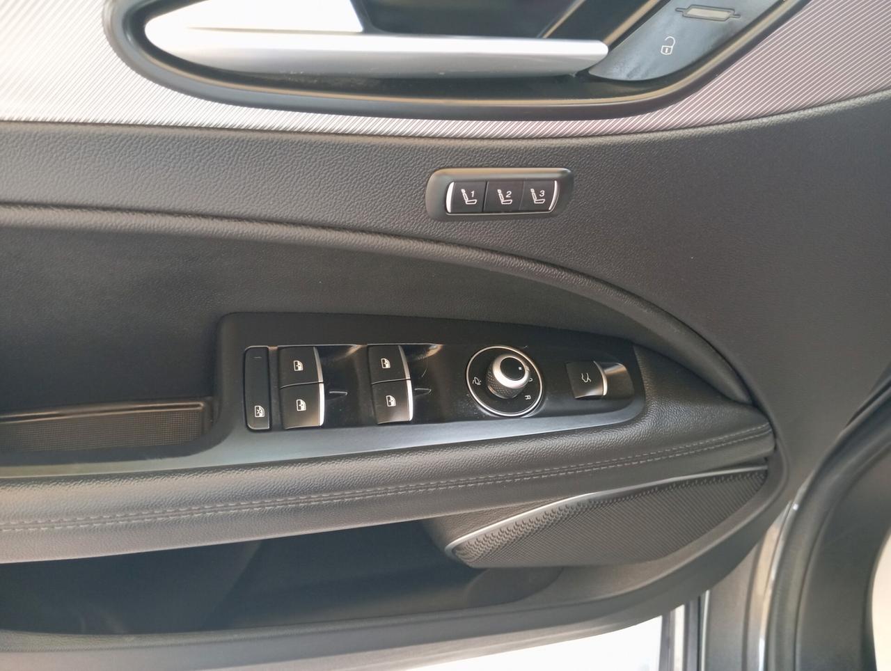 Alfa Romeo Stelvio 2.2 Turbodiesel 210 CV AT8 Q4 Veloce