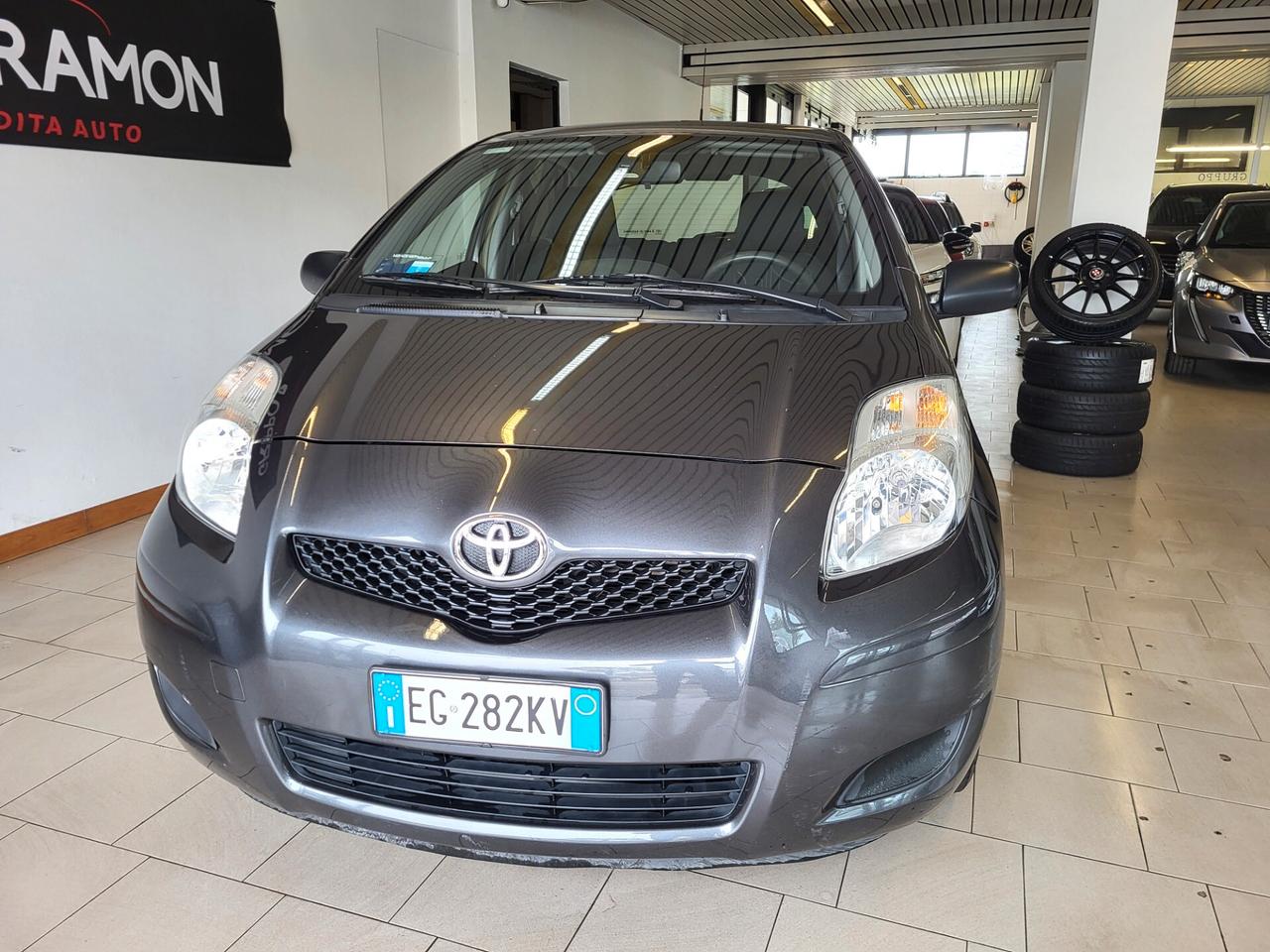 Toyota Yaris 1.0 5 porte Now