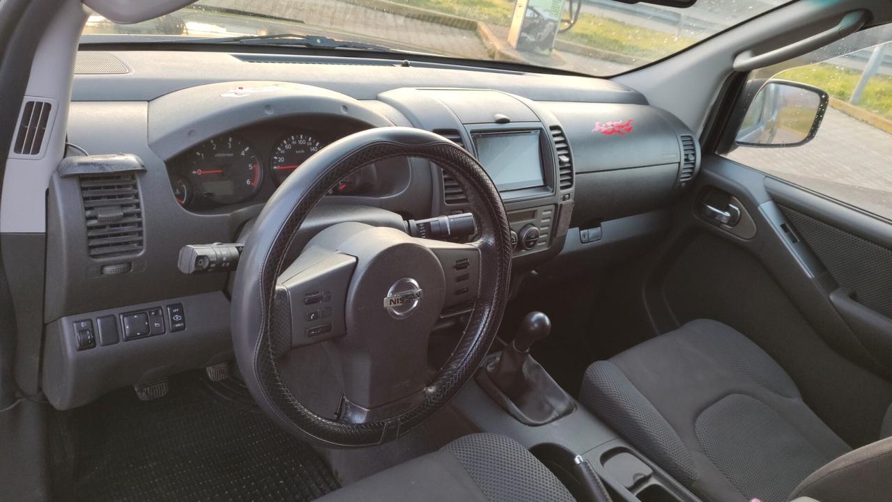 Nissan Navara PICK-UP 2.5 dCi DOPPIA CABINA Hard Top - 2008