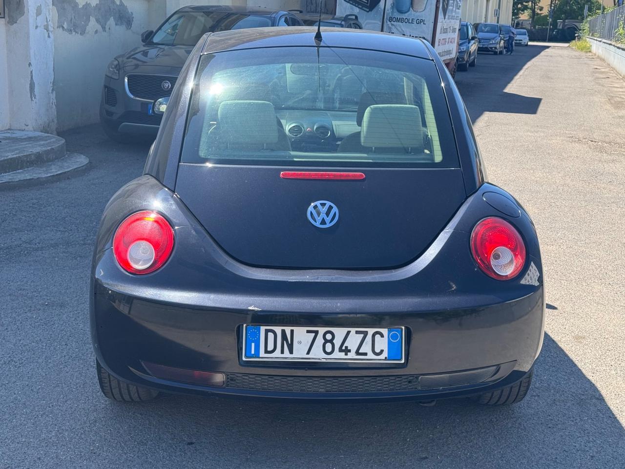 Volkswagen New Beetle 1.6