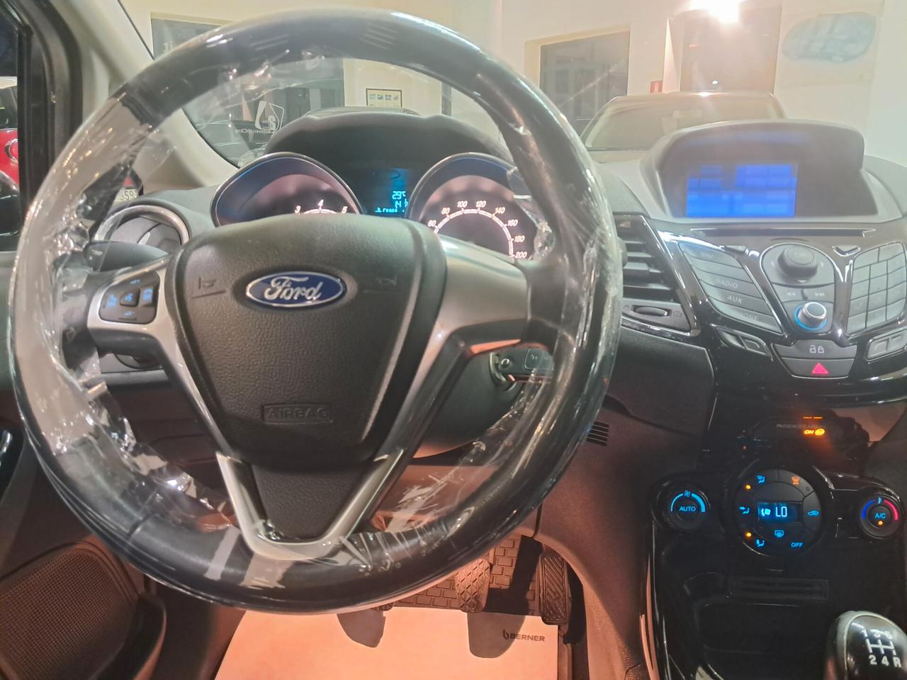 Ford Fiesta 1.4 5p. Bz.- GPL Titanium