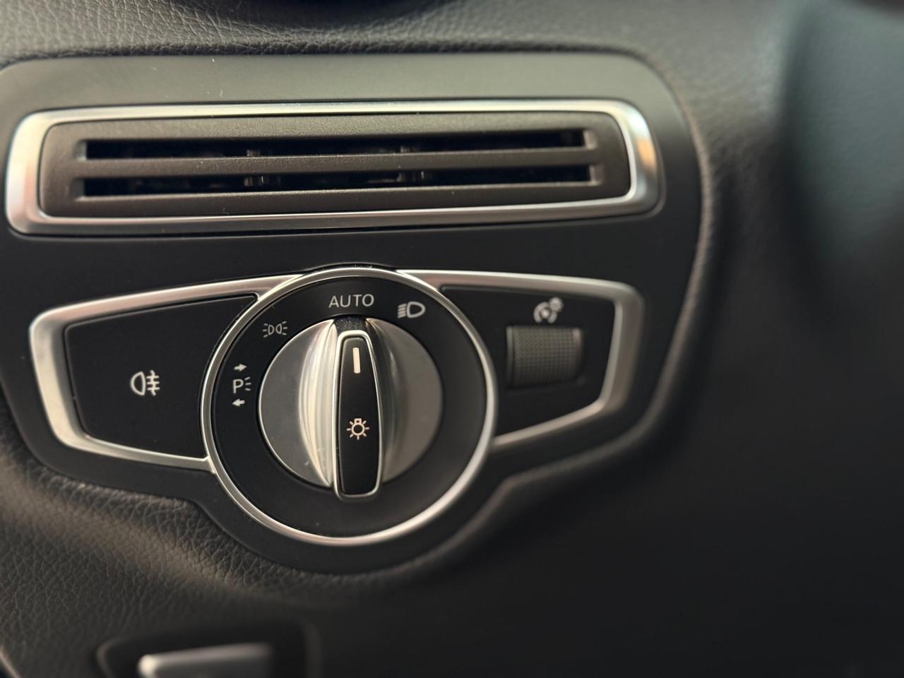Mercedes-benz C 200 d Auto Premium