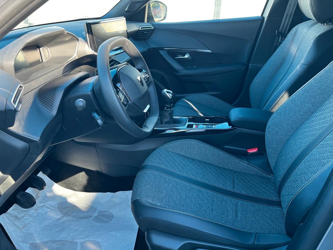 Peugeot 2008 PureTech 100 S&S Allure