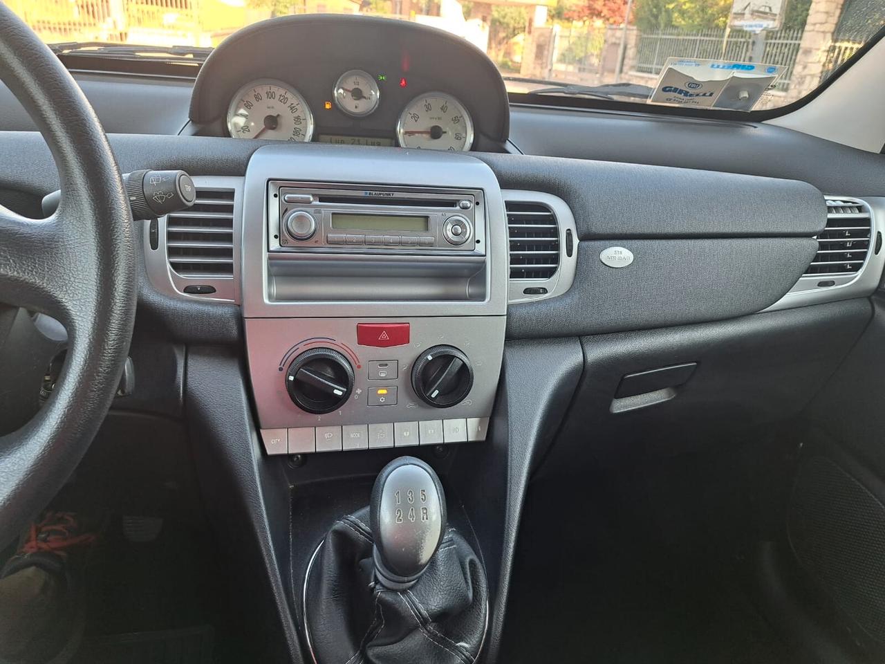 Lancia Ypsilon 1.2 Oro
