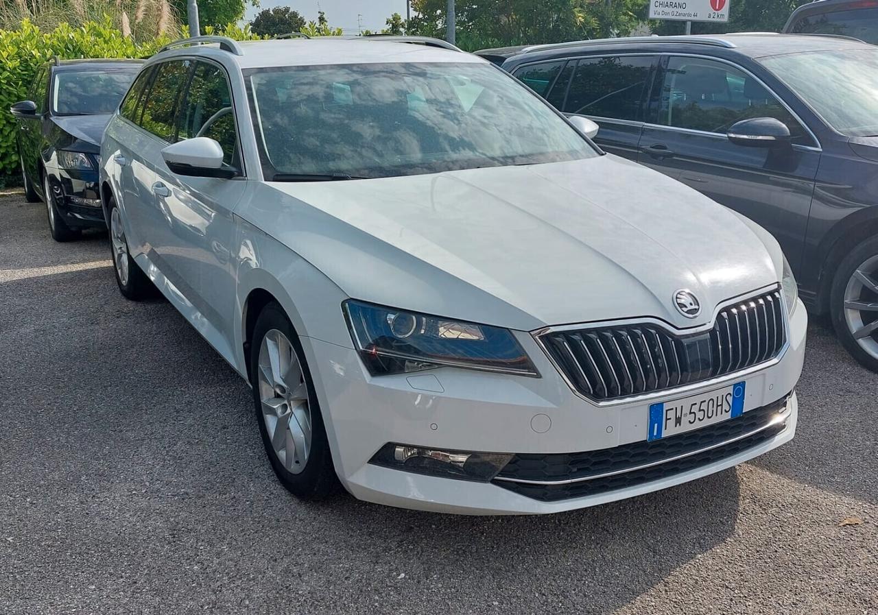 Skoda Superb 1.6 Cambio Automatico Neopatentati