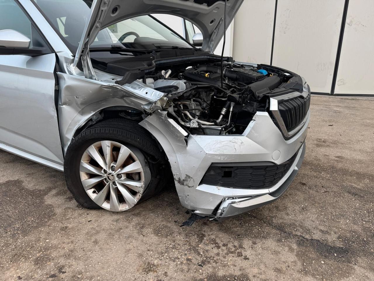 Skoda Kamiq 1.0 tsi 110cv START INCIDENTATA