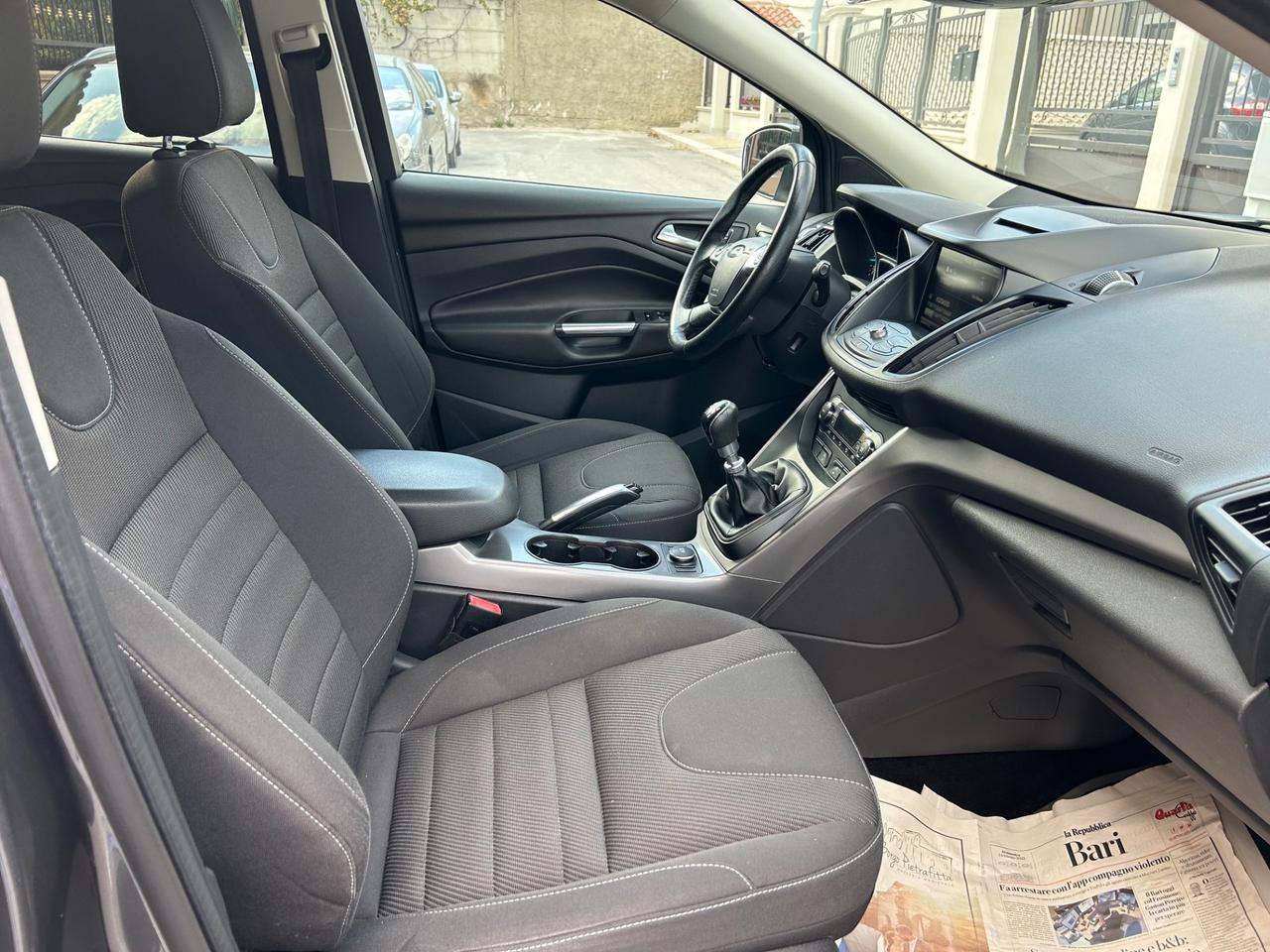 Ford Kuga 2.0 TDCI 120 CV S&S 2WD Titanium