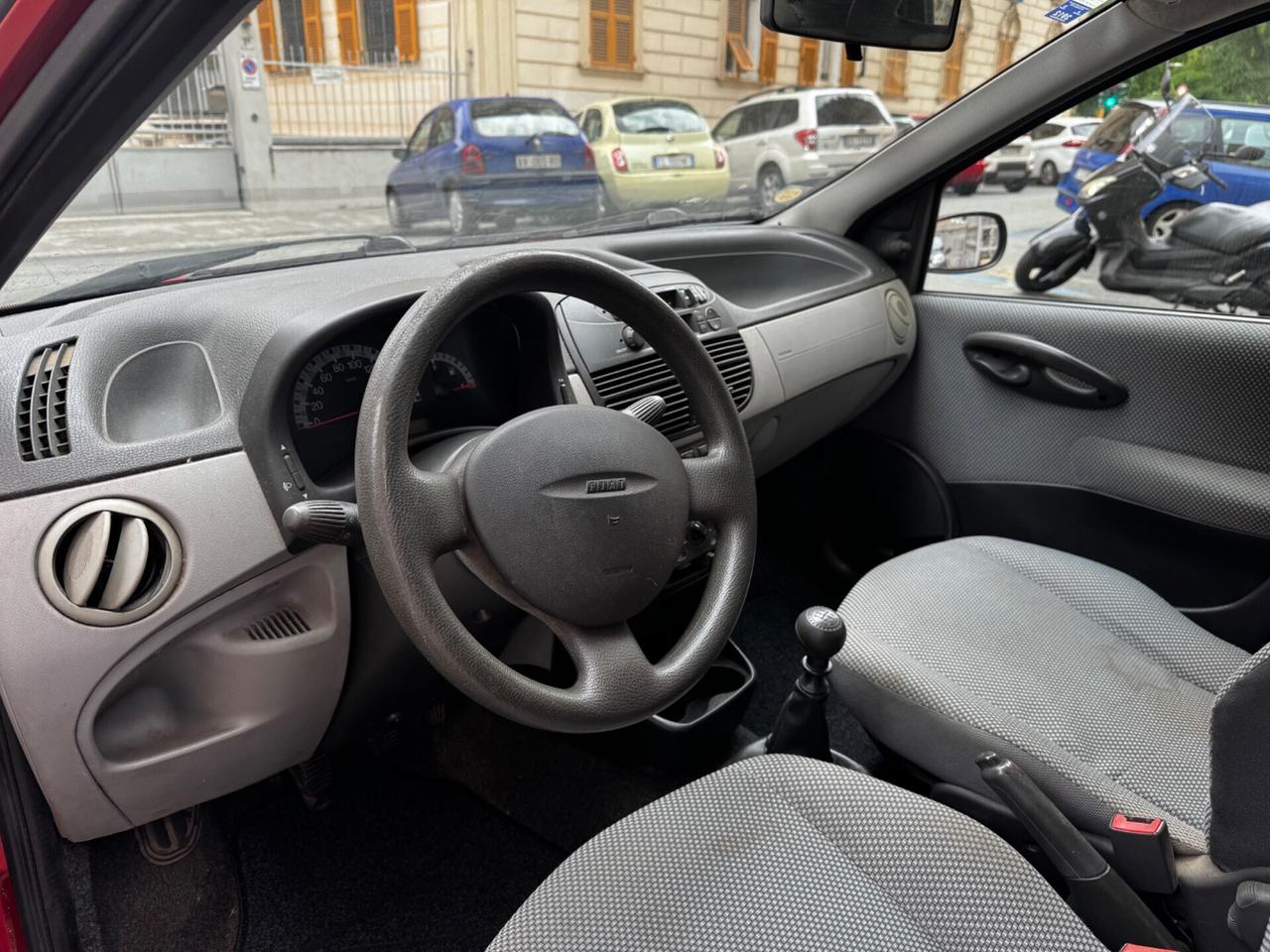 Fiat Punto 1.2i 16V cat 5 porte ELX