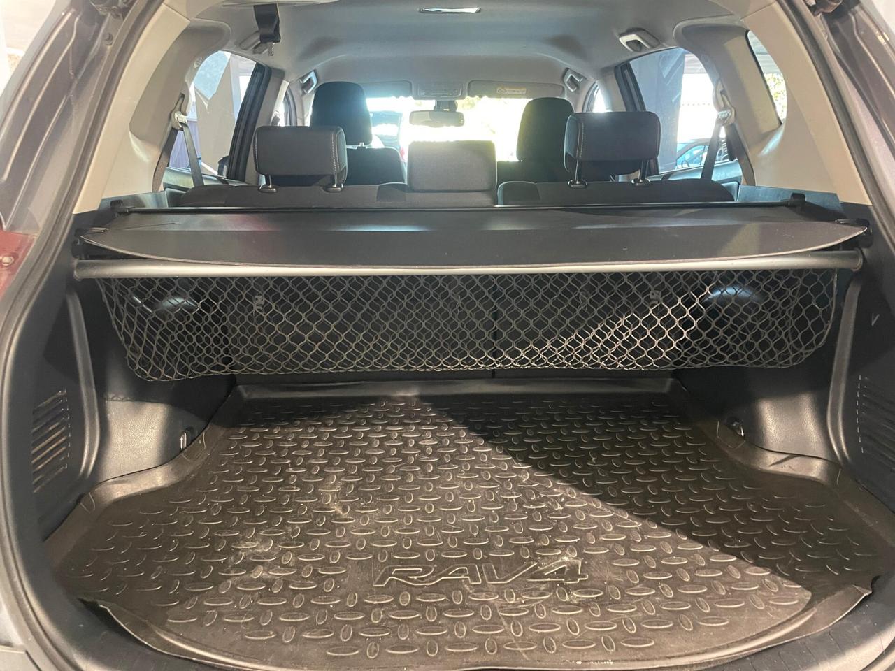 Toyota RAV 4 RAV4 2.0 D-4D 4WD Lounge