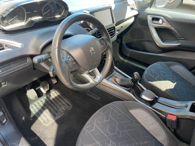 Peugeot 2008 1.6 BlueHDi 100 Black Matt