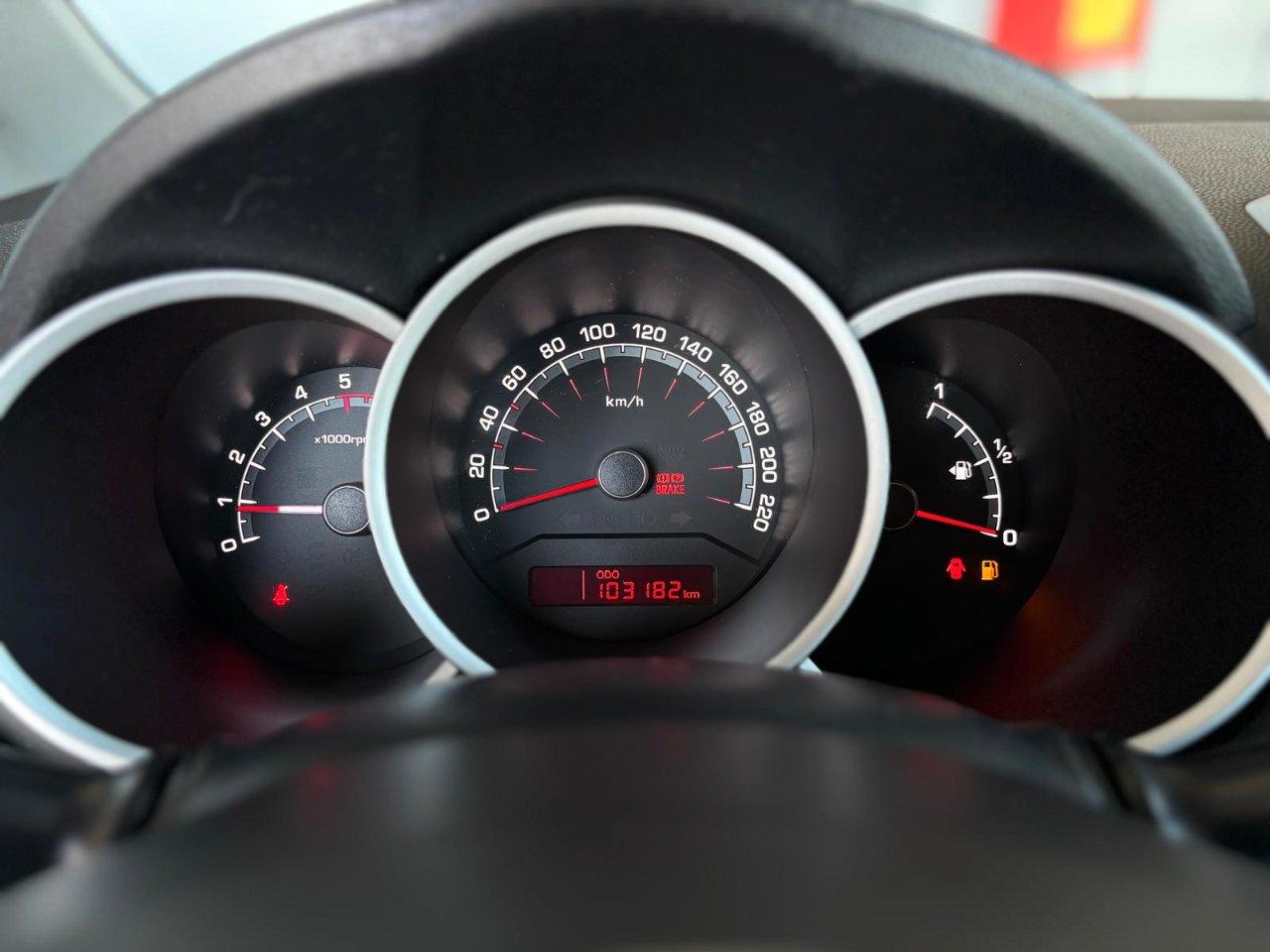 Kia Venga 1.4 crdi Fullsky 90cv