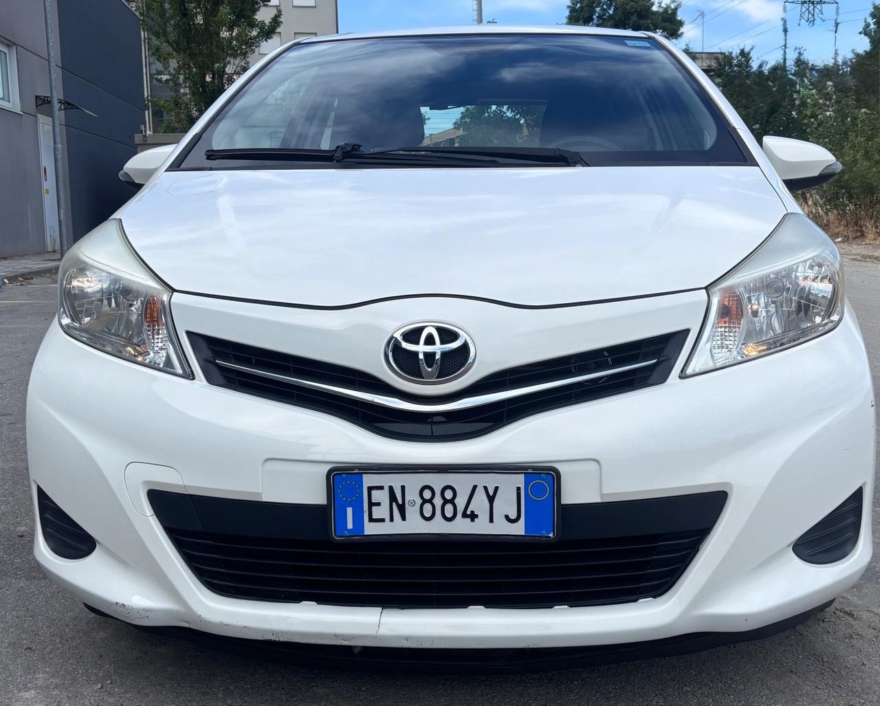 Toyota Yaris 1.0 3 porte Lounge