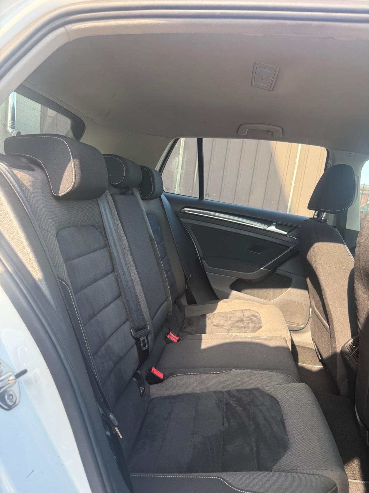 Volkswagen Golf Business 1.6 TDI 5p. Highline BlueMotion Technology
