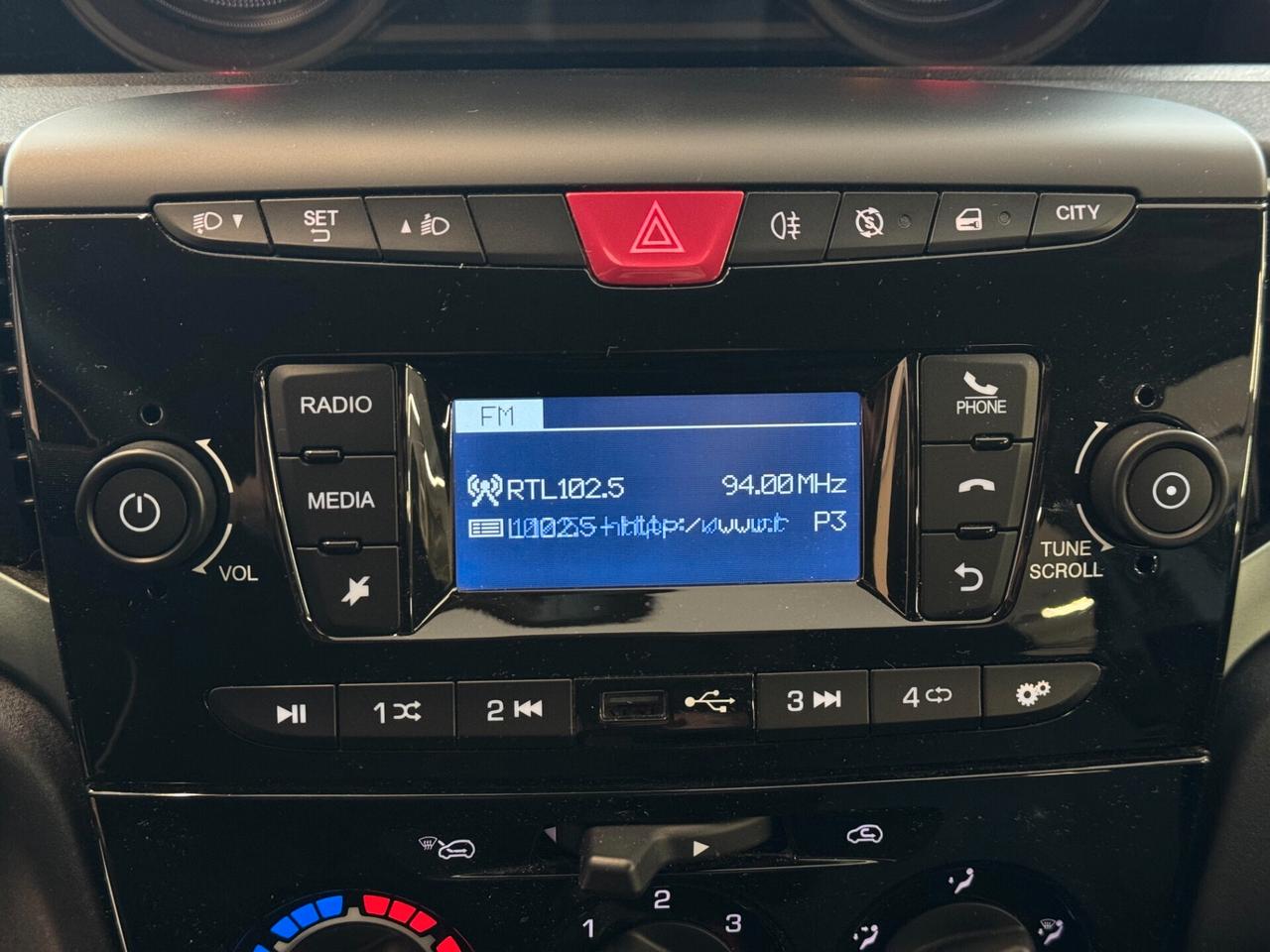 Lancia Ypsilon LANCIA YPSILON 1.0cc 69Cv Platino