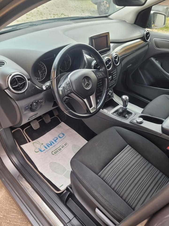 Mercedes Classe B 180 1.8 anno 2012