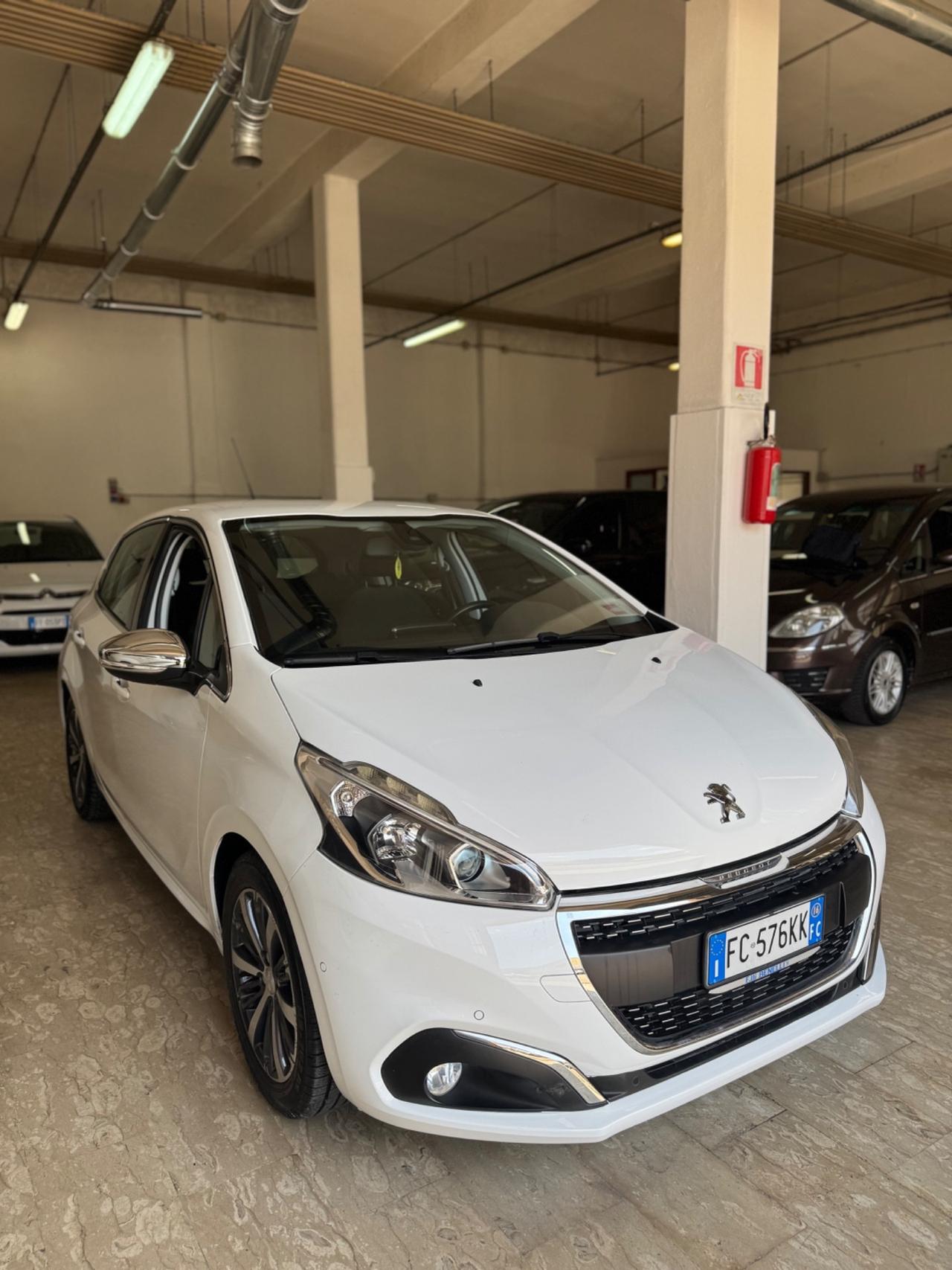 Peugeot 208 PureTech Turbo 110 S&S 5 porte Allure