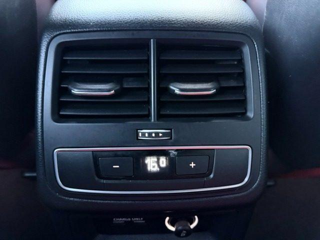 AUDI S4 Avant TDI 347cv Black Edition sport attitude