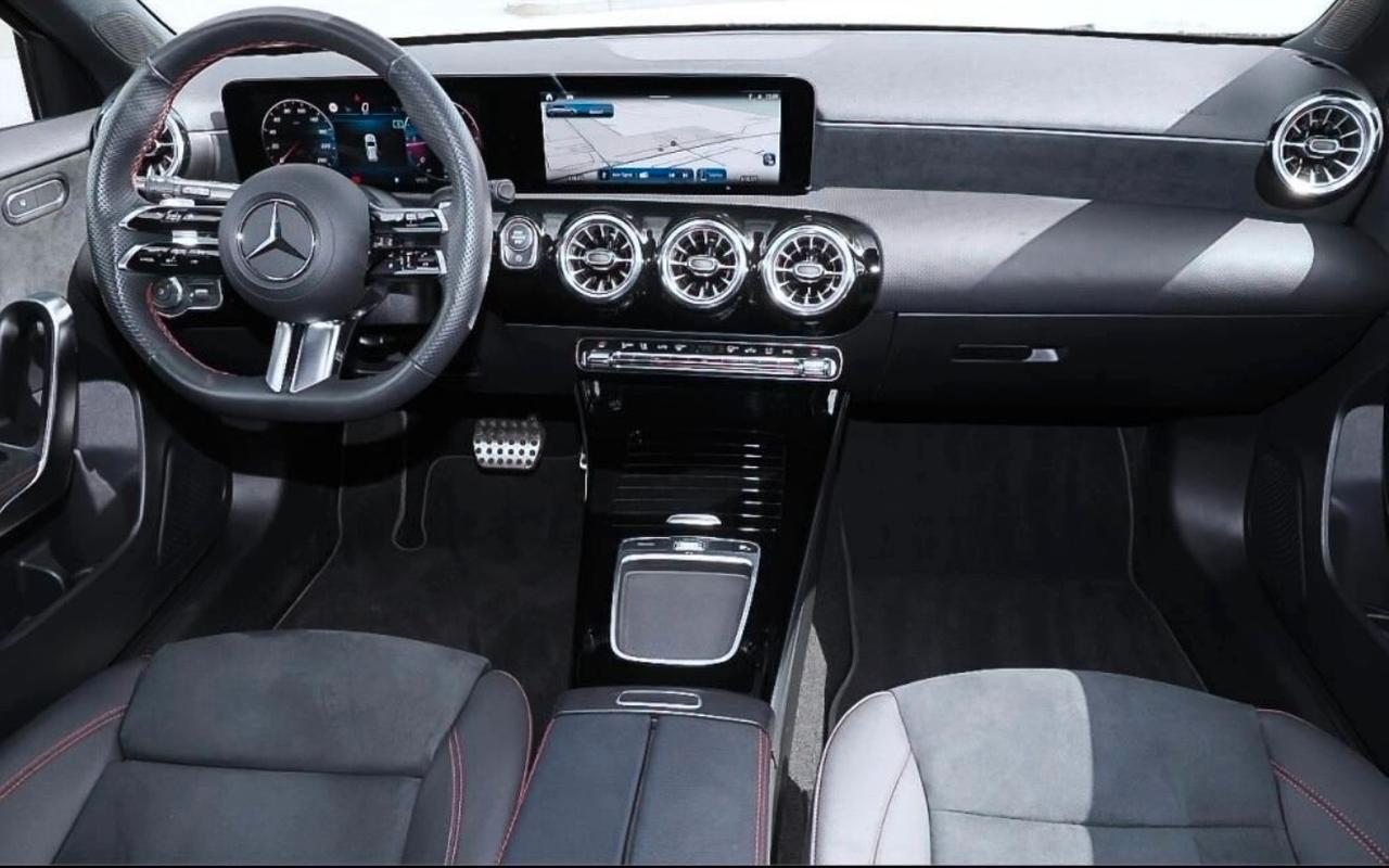 Mercedes-benz A 180d Automatic Premium AMG Line