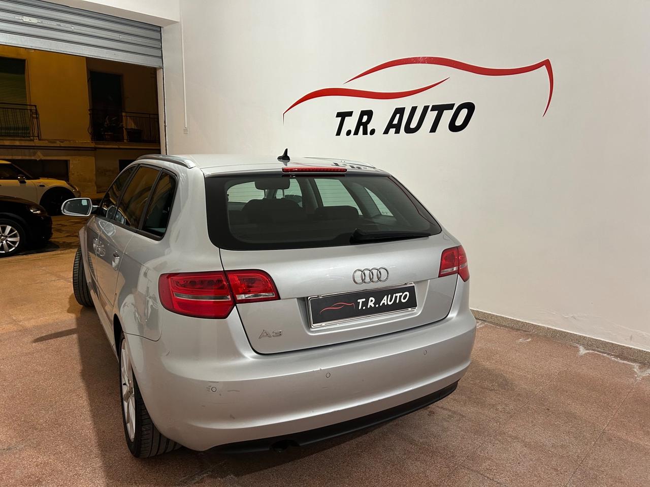 Audi A3 SPB 1.6 TDI 105 CV CR Ambition neopatentati