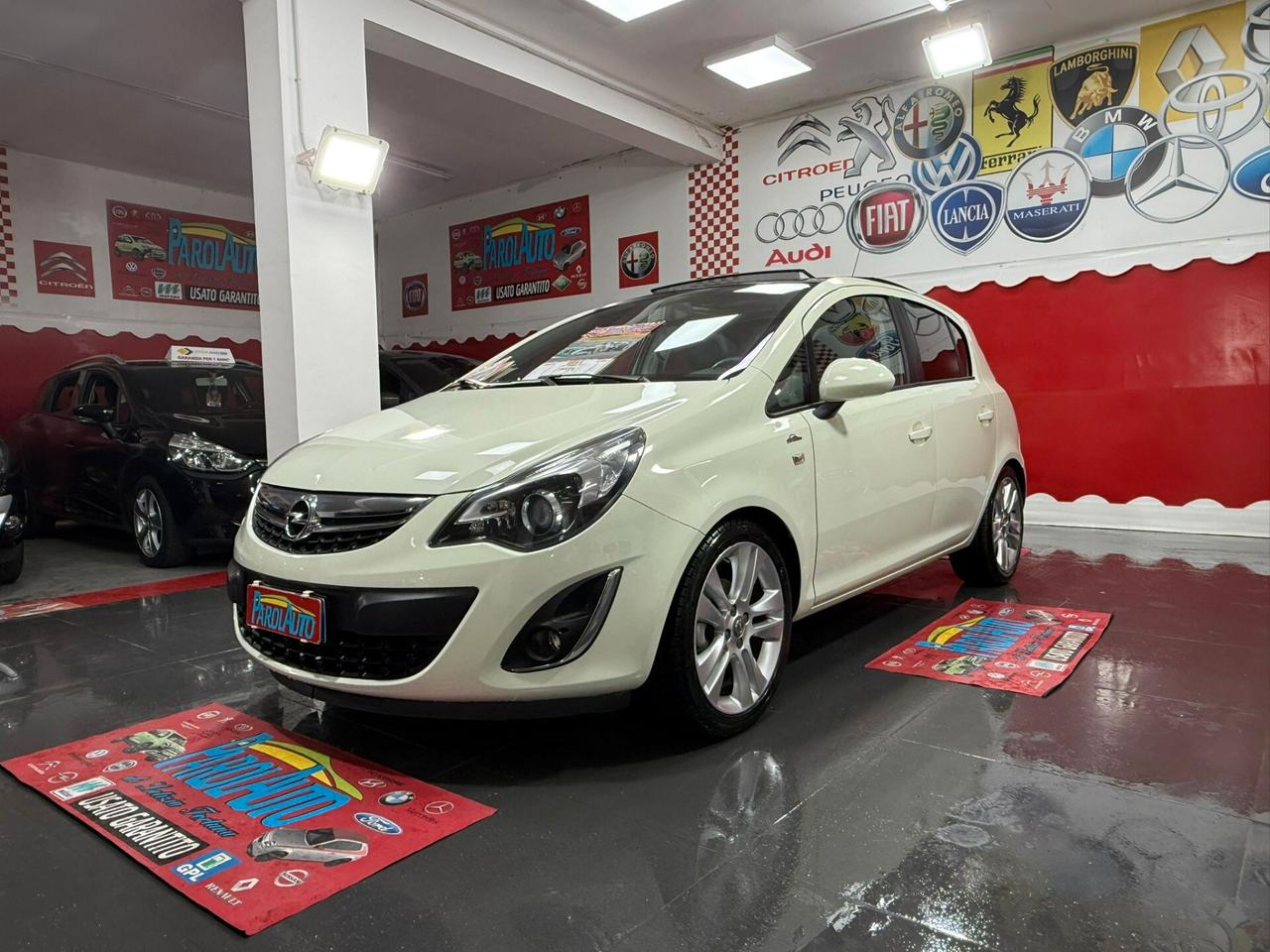 Opel Corsa 1.2 86cv Cosmo - 2011