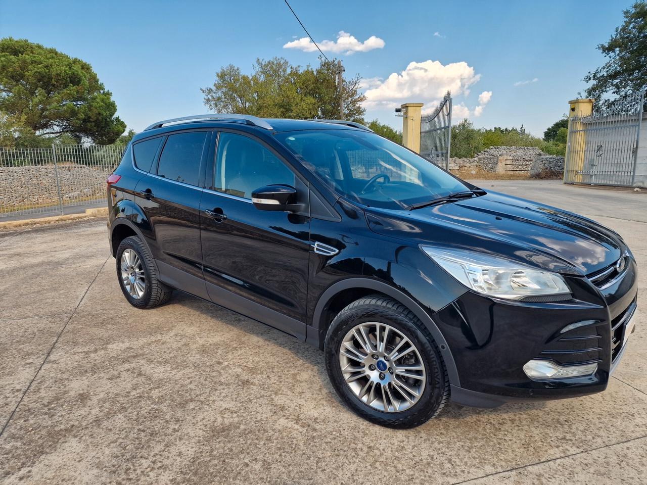 Ford Kuga 2.0 TDCI 140 CV 2WD Titanium