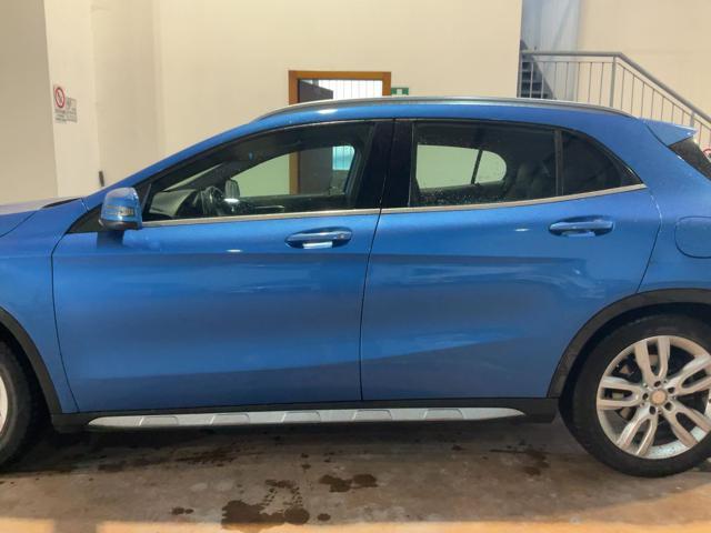 MERCEDES-BENZ GLA 220 CDI Automatic Premium