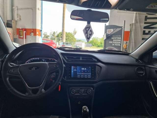 DR Automobiles DR3
