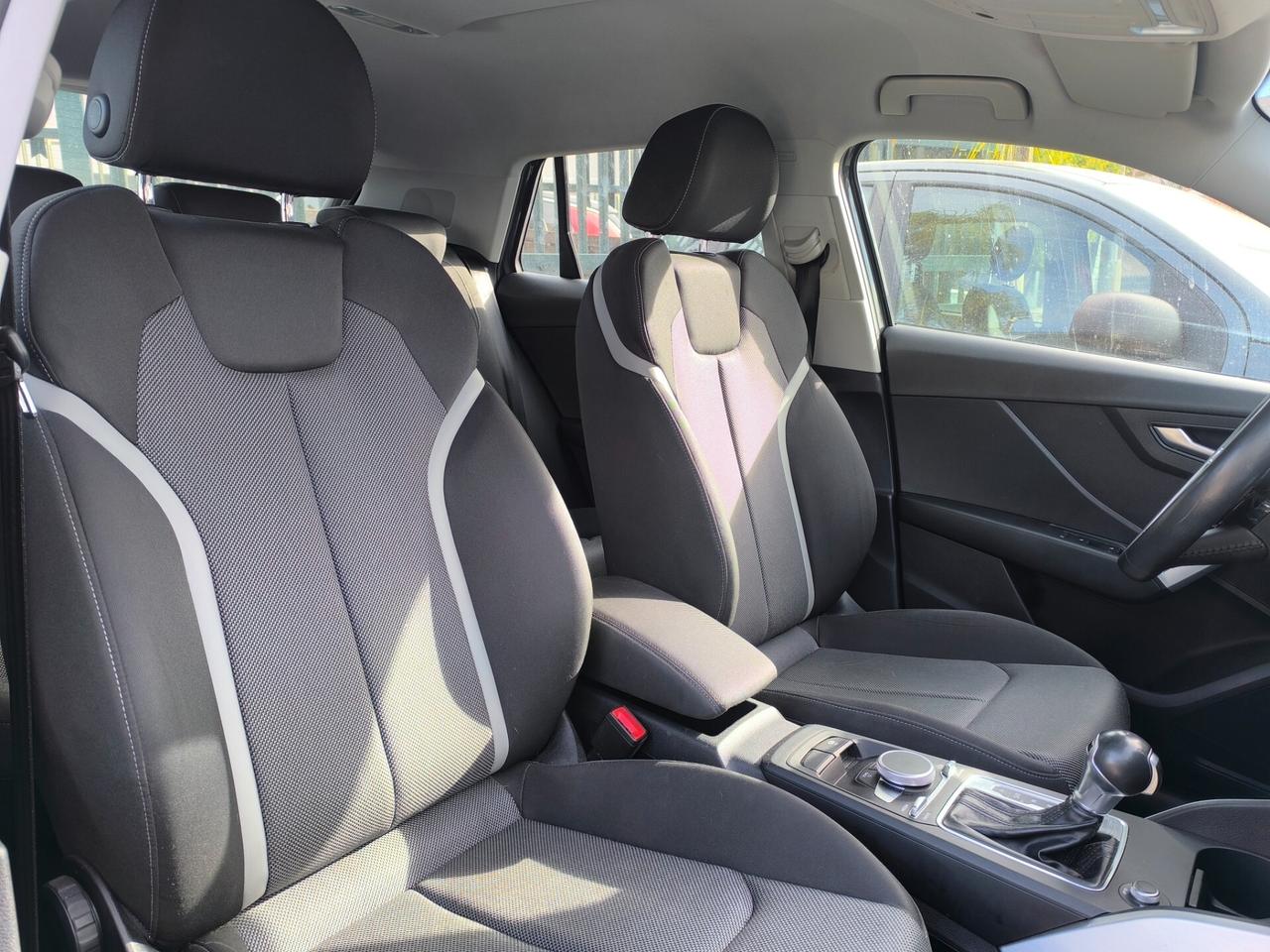 Audi Q2 30 TDI S tronic Identity Black