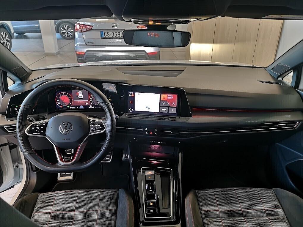 Volkswagen Golf GTI 2.0 TSI DSG