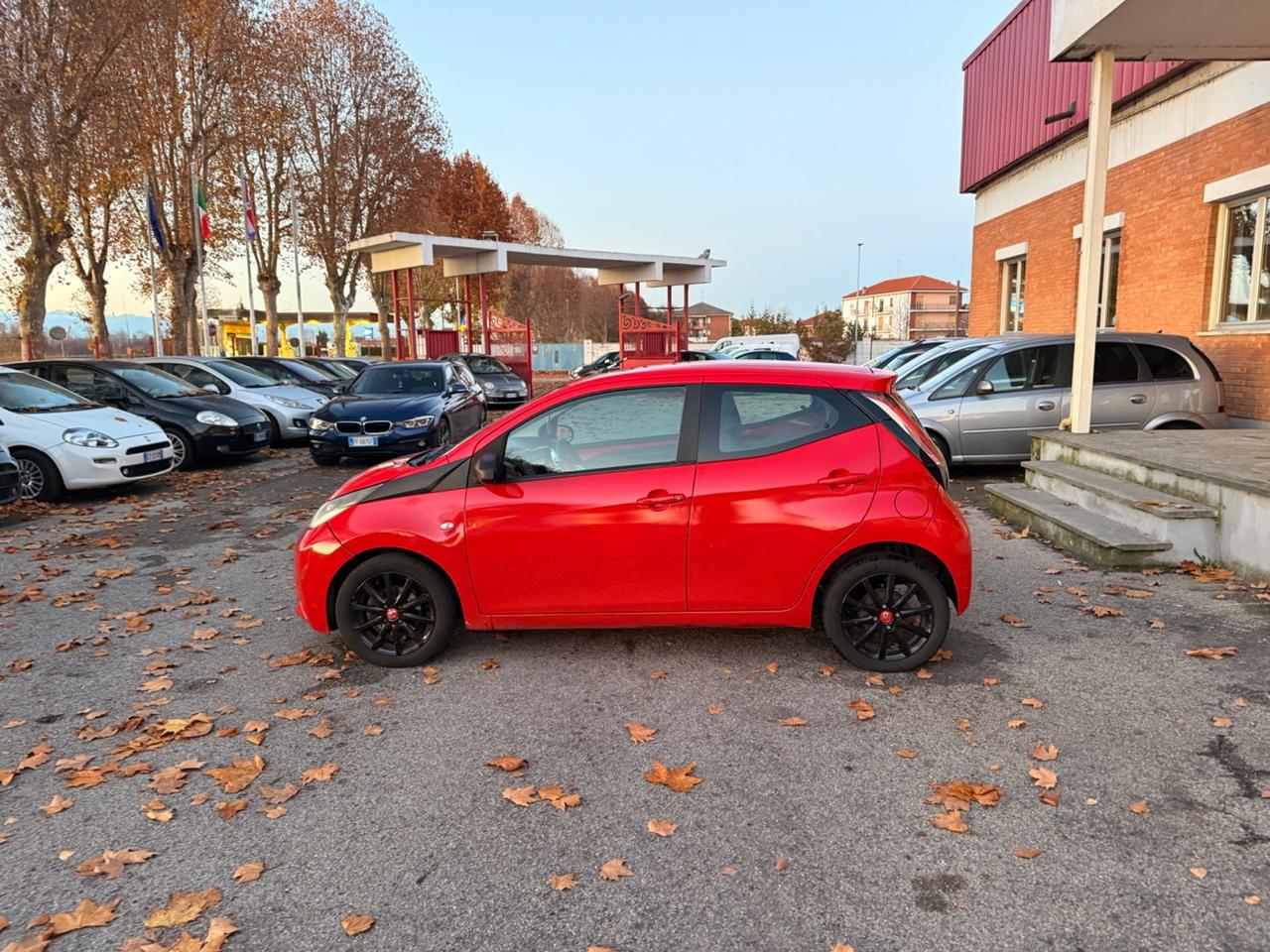 Toyota Aygo 1.0 VVT-i 69 CV 5 porte x-clusiv