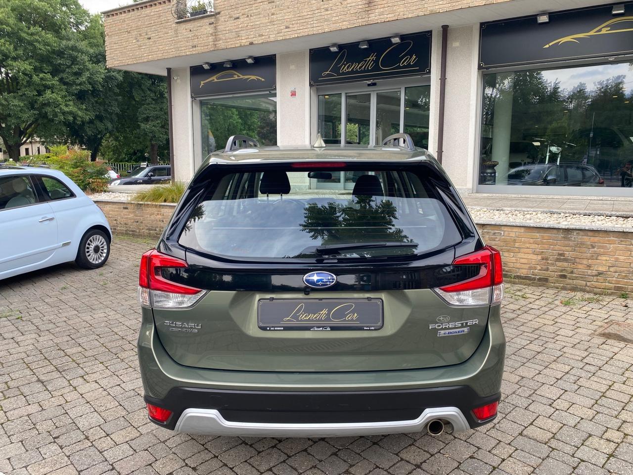 Subaru Forester 2.0 e-Boxer MHEV CVT Lineartronic Style
