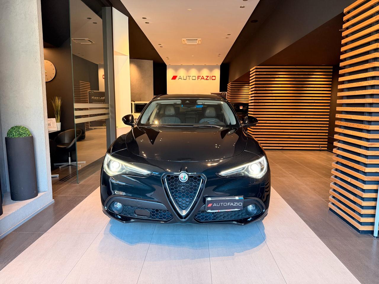 Alfa Romeo Stelvio 2.2 Turbodiesel 180 CV AT8 RWD Executive