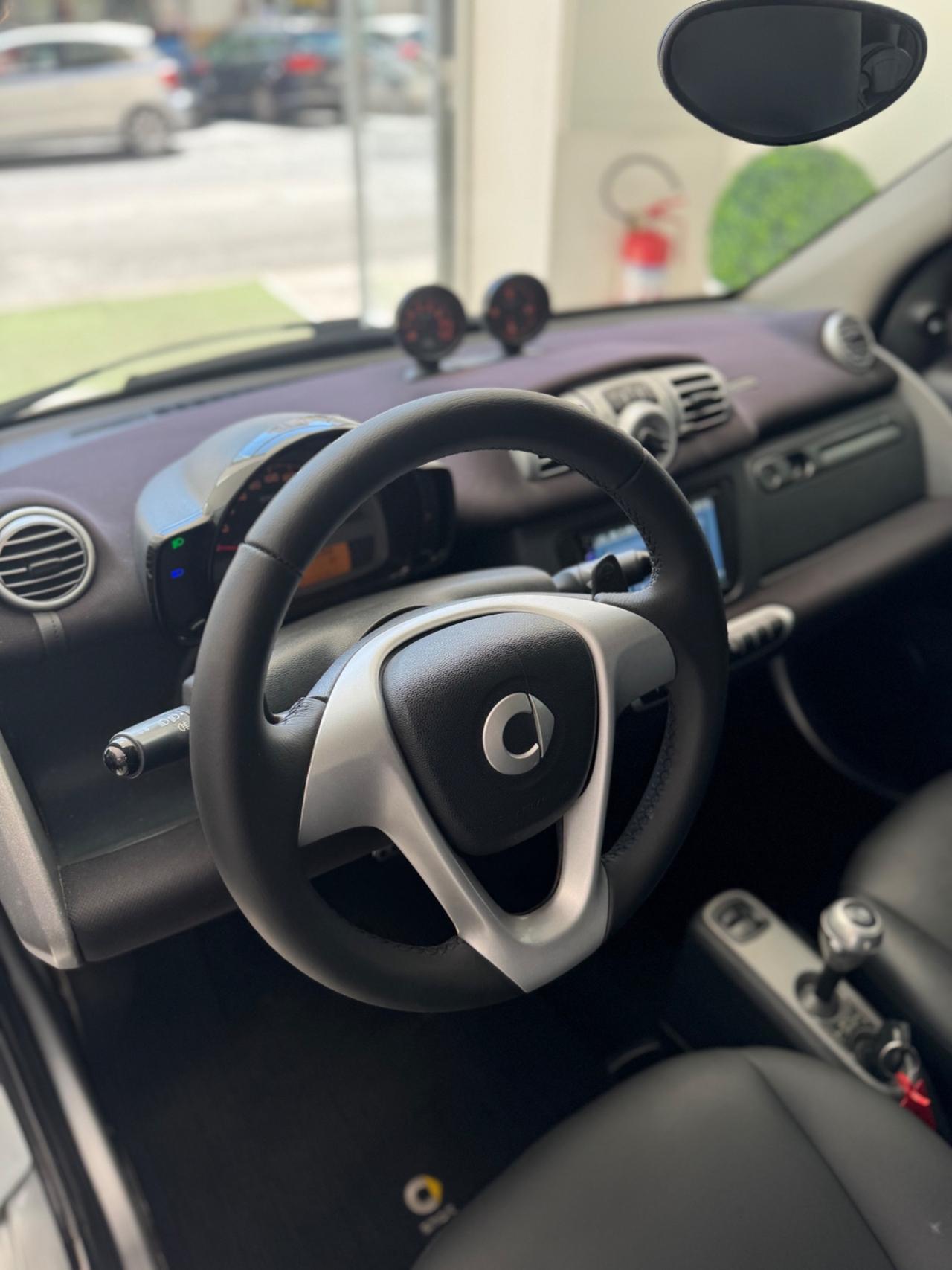Smart ForTwo 1000 75 kW cabrio BRABUS