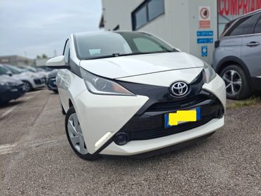 Toyota Aygo 1.0 , 5 porte , AUTOMATICA
