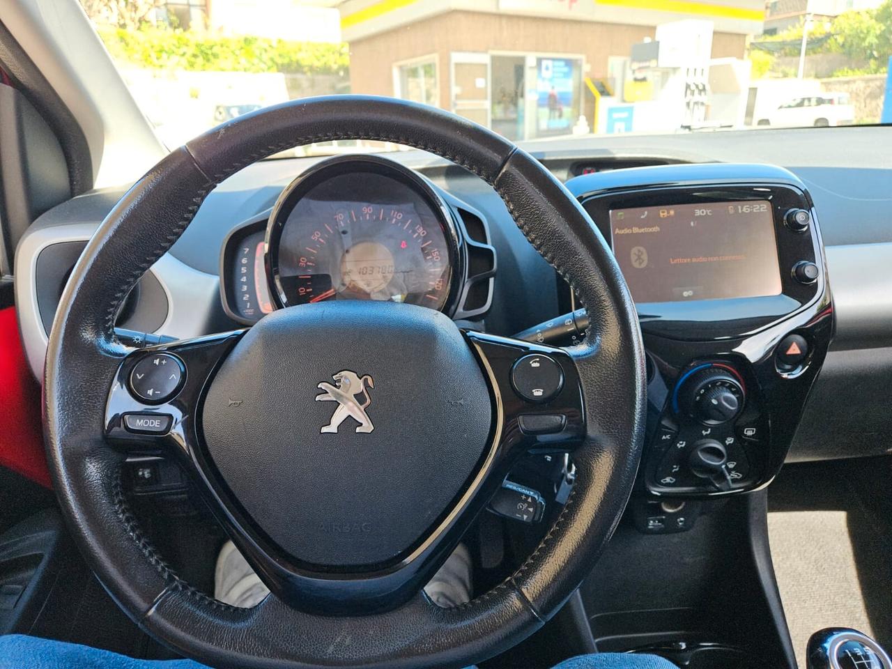 Peugeot 108 PureTech 82 5 porte Allure