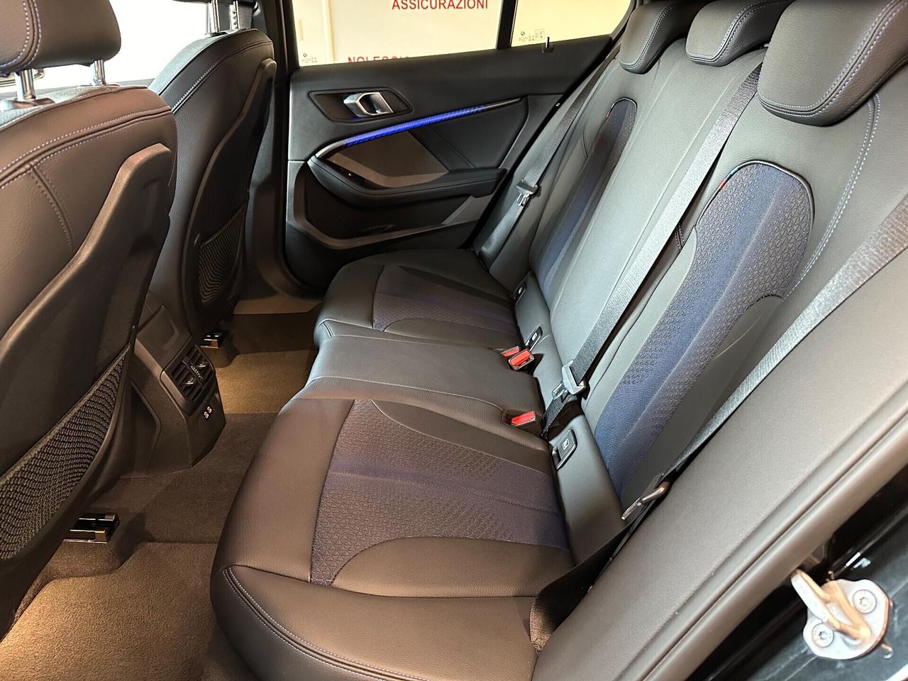 Bmw 118 118i 5p. Msport