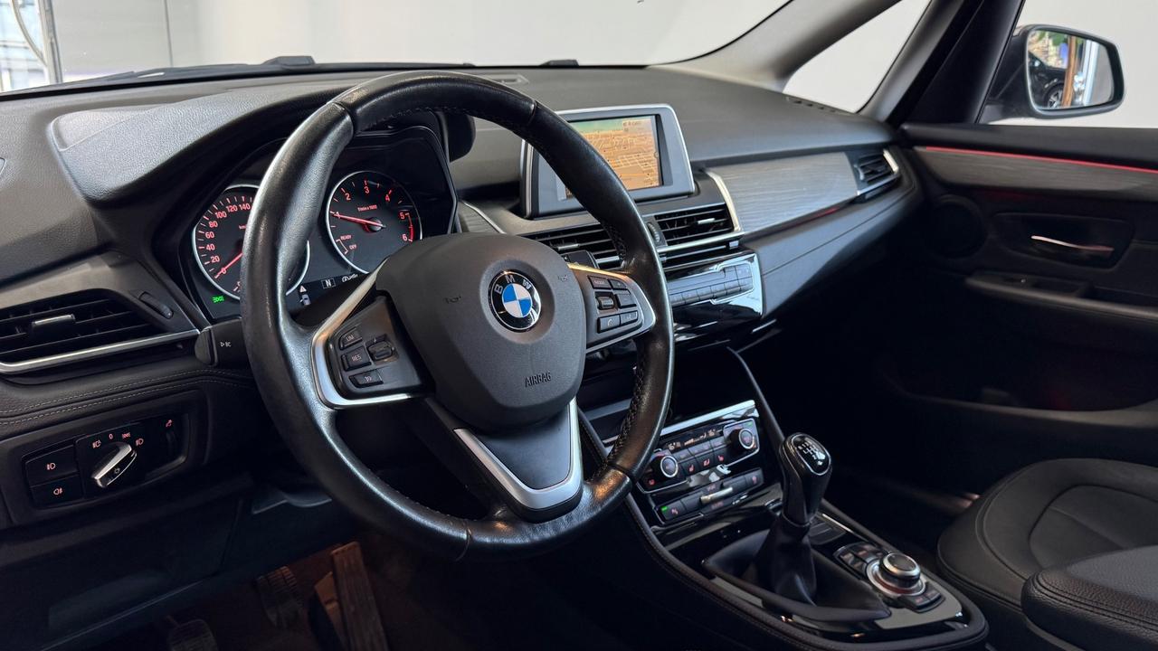 Bmw serie 2 216d Luxury-2015