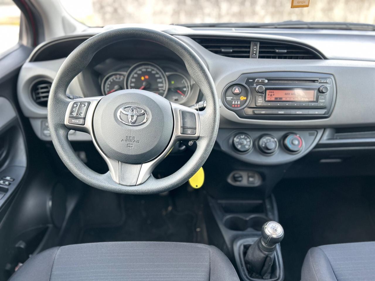 Toyota Yaris 1.0 5 porte Lounge