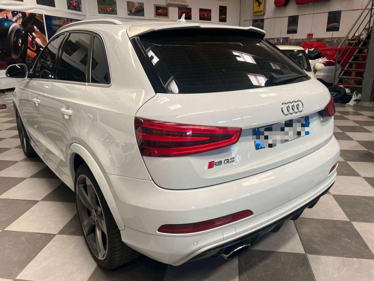 Audi RSQ3 RS 2.5 TFSI quattro S tronic Carbon
