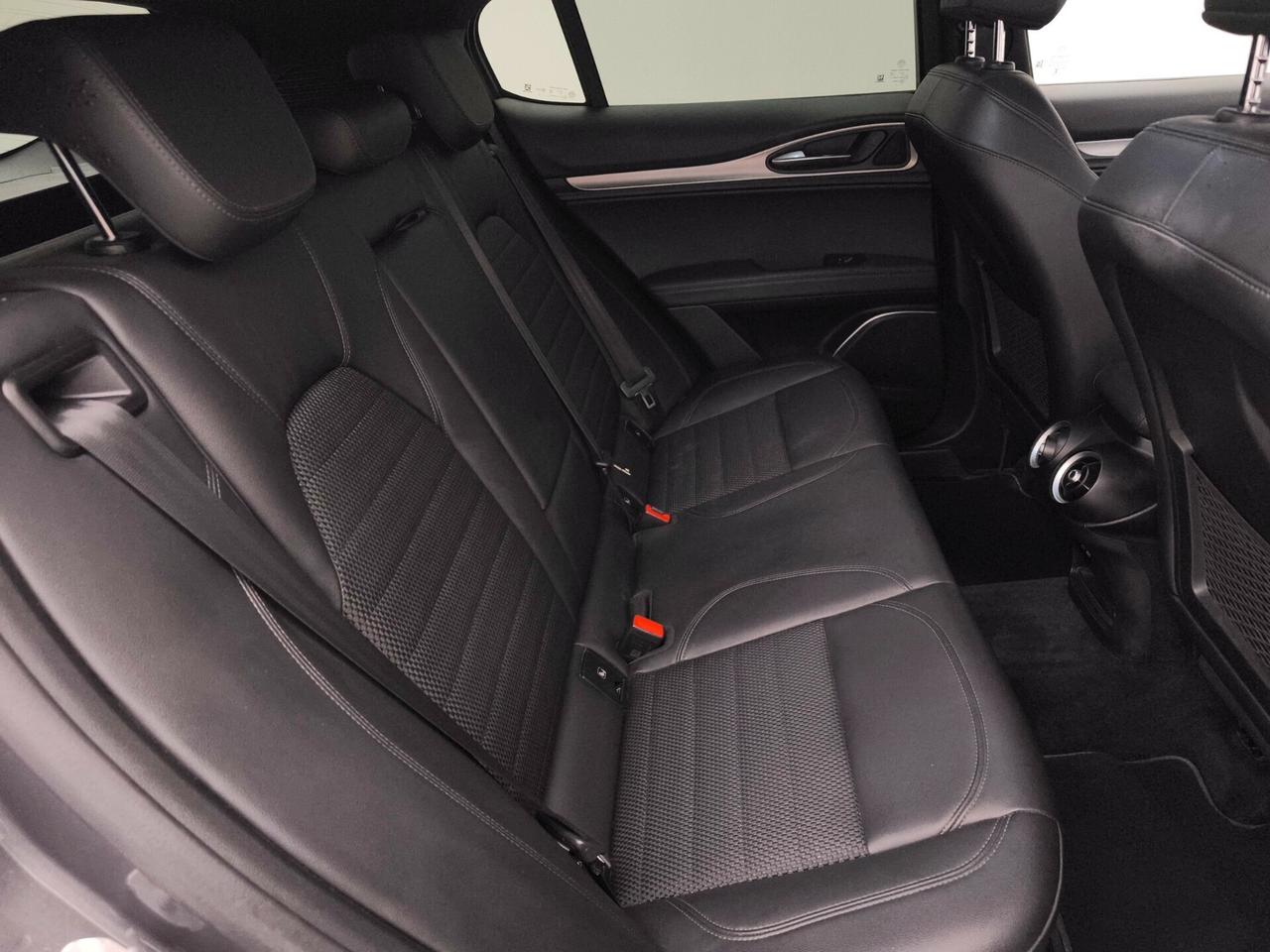 Alfa Romeo Stelvio 2.2 Turbodiesel 190 CV AT8 Q4 Sprint