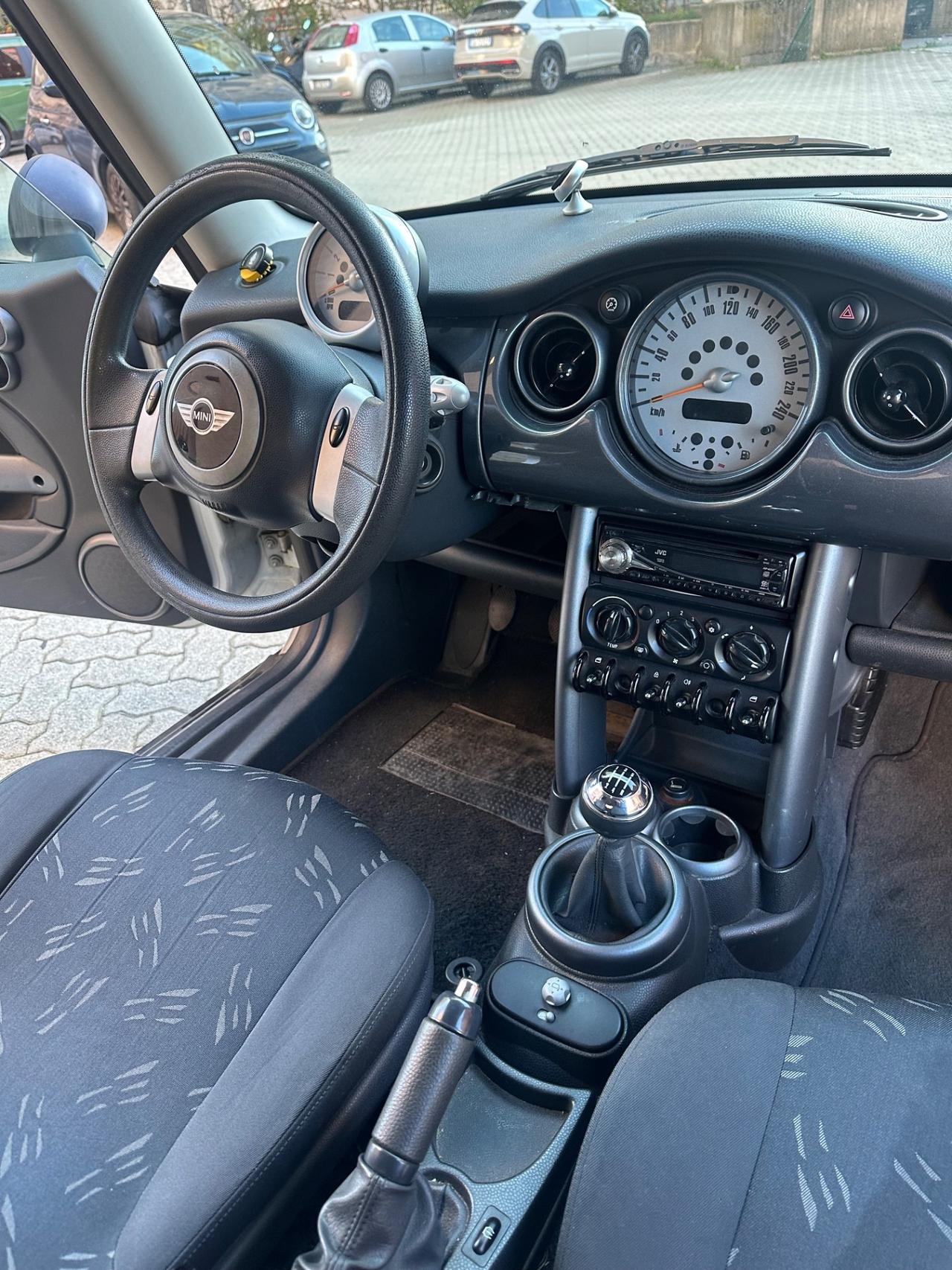 Mini 1.6 16V One de luxe