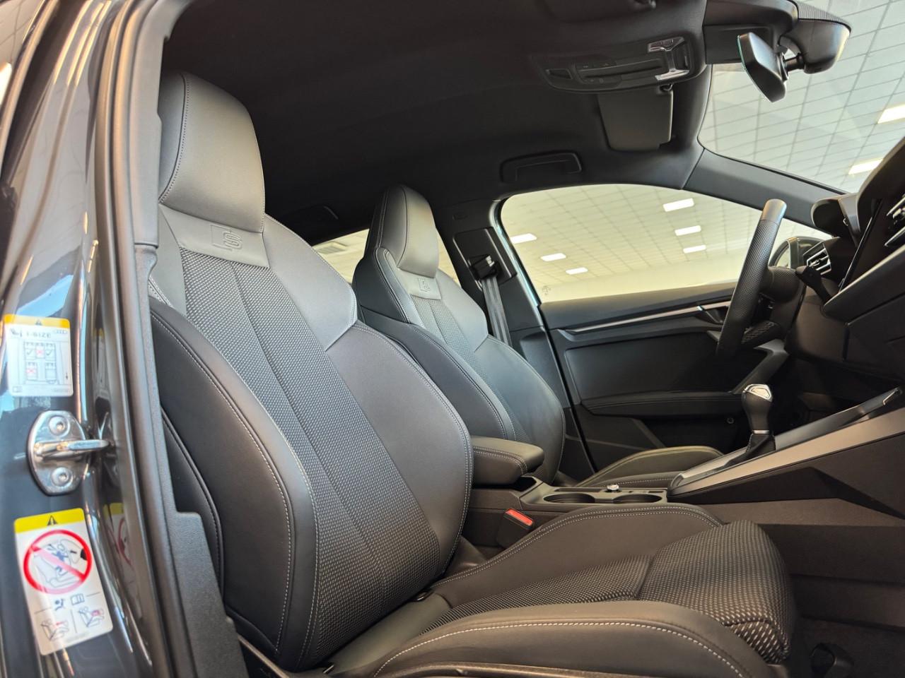 Audi A3 Sportback 30 TDI S Line Interiors 116cv