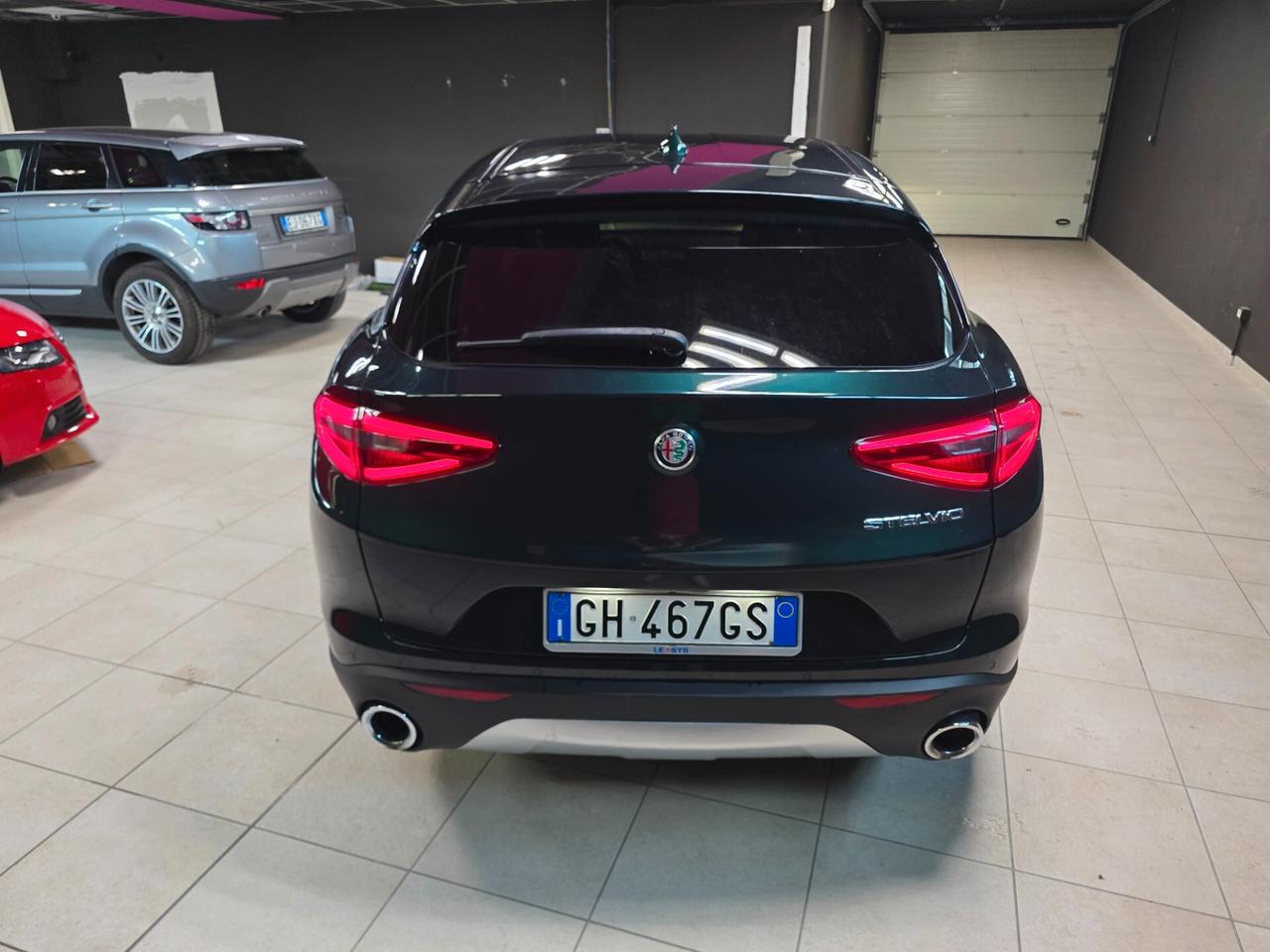 Alfa Romeo Stelvio 2.2 Turbodiesel Business IVA ESPOSTA