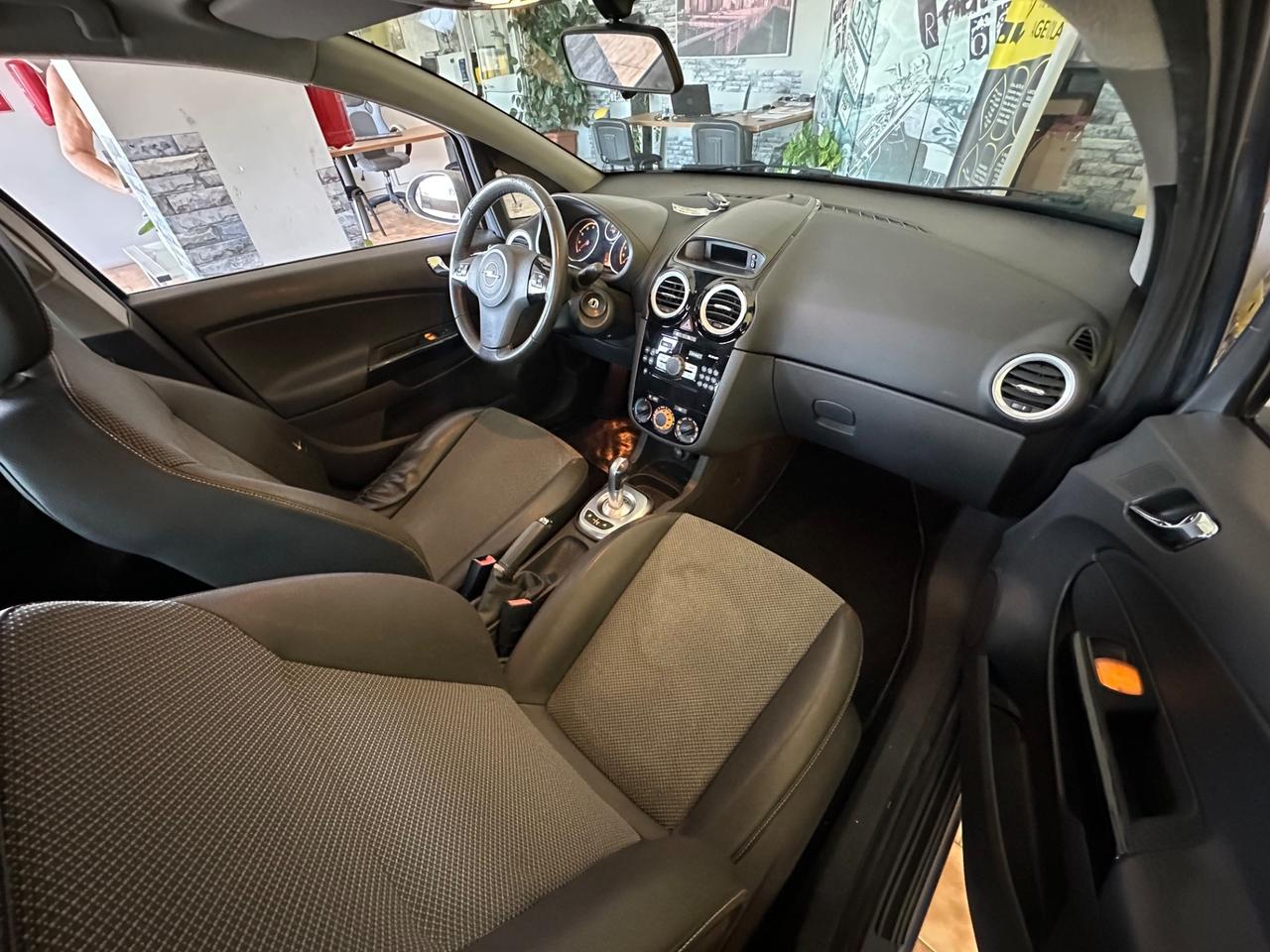 Opel Corsa 1.2benz. Cambio automatico 128.000km