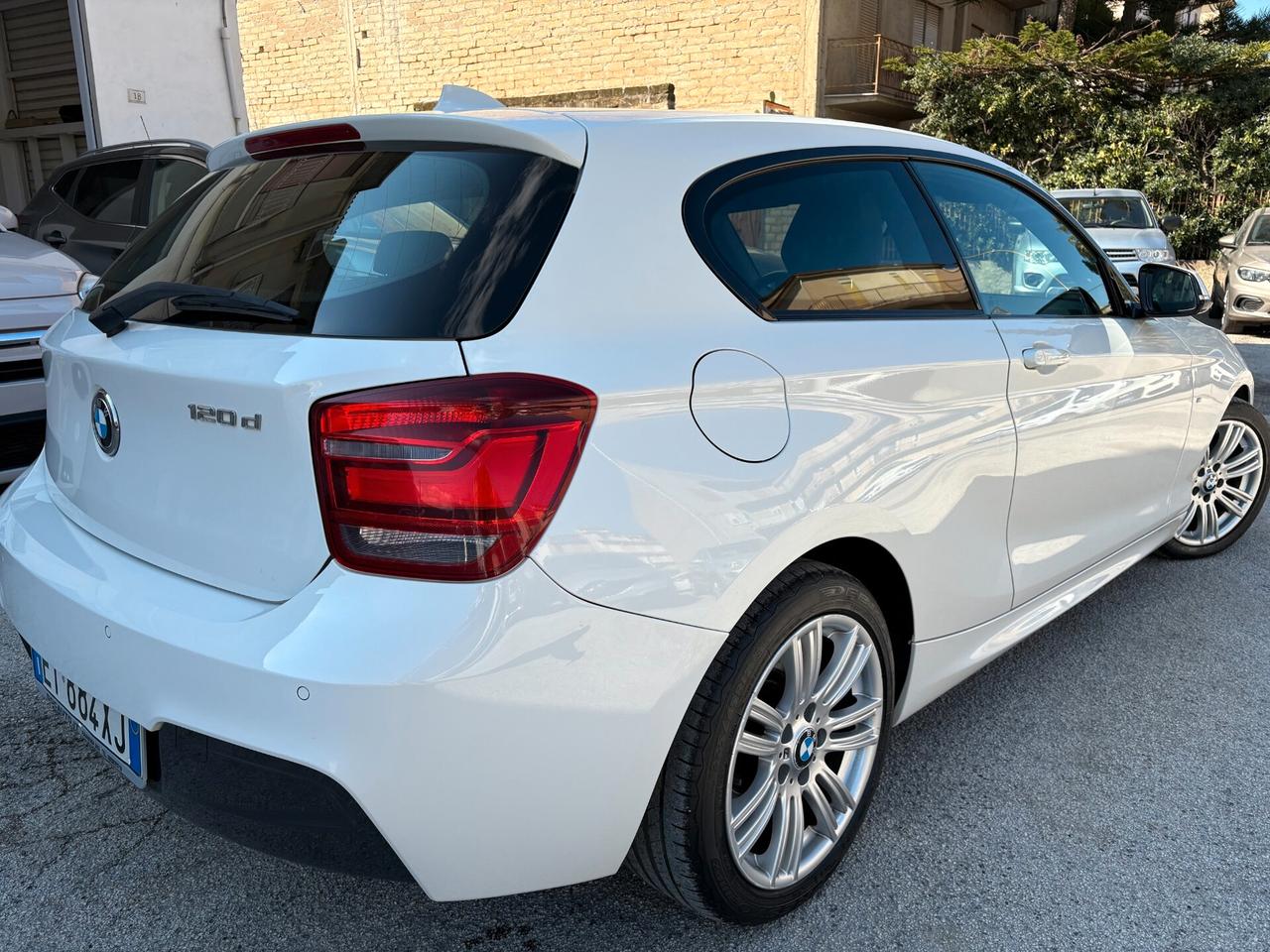 Bmw 120 116d 3p. Sport